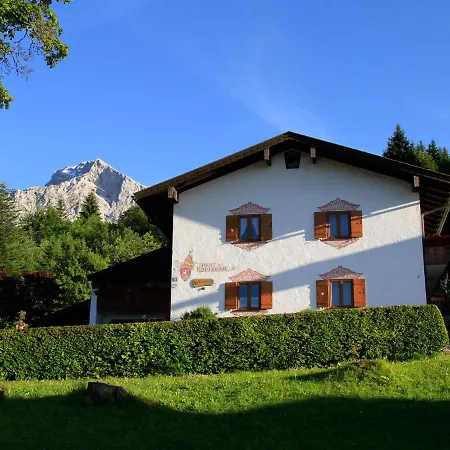 Ferienwohnung Haus Karlsbad ברכטסגאדן